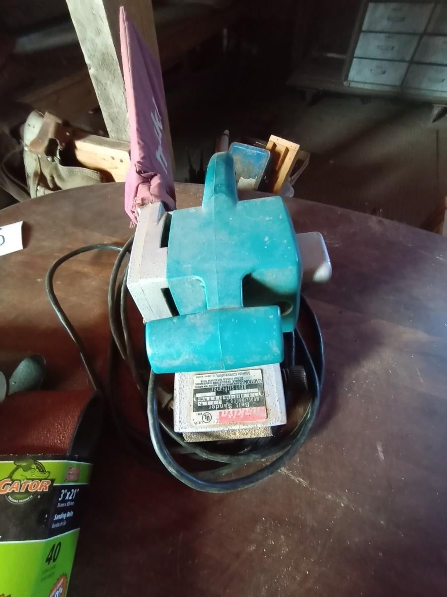MAKITA BELT SANDER AND SANDPAPER