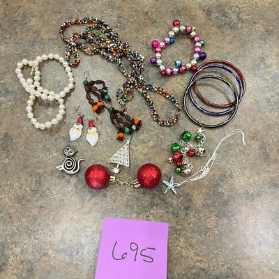 Lot of Christmas jewelry