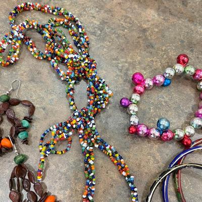 Lot of Christmas jewelry