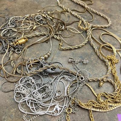 Lot of gold tone chains