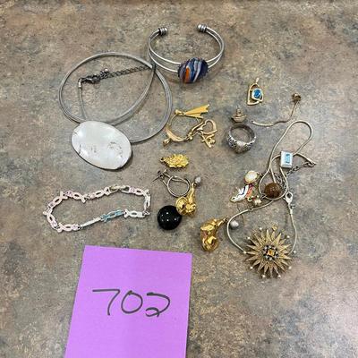 Lot of costume jewelry