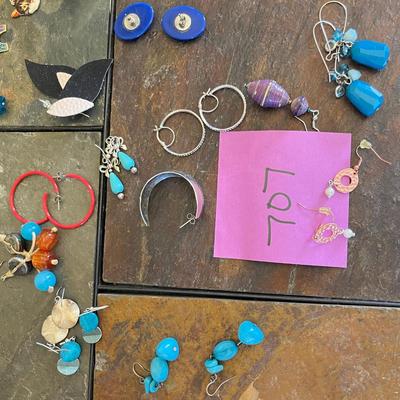 Lot of Earrings
