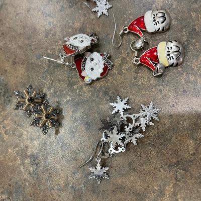 Lot of Christmas Earrings