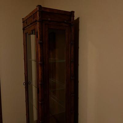 Curio Cabinet Chinoiserie 