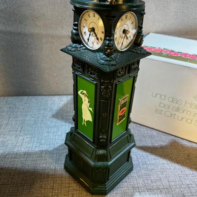HENKEL Green Vintage Advertising Clock Persil