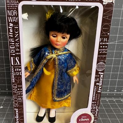 Effanbee Miss China NEW Doll