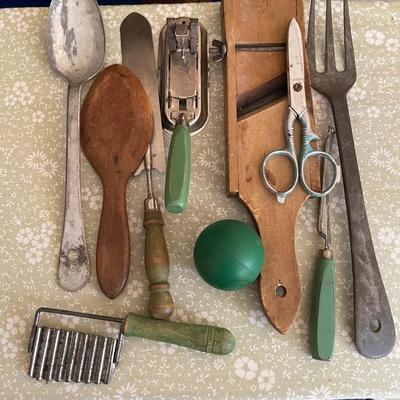 Vintage Kitchen utensil lot