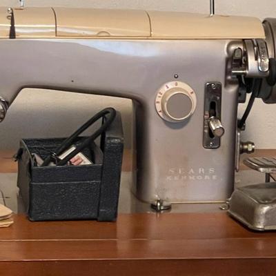 Vintage Sears Kenmore Sewing machine & Cabinet