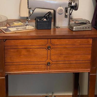 Vintage Sears Kenmore Sewing machine & Cabinet