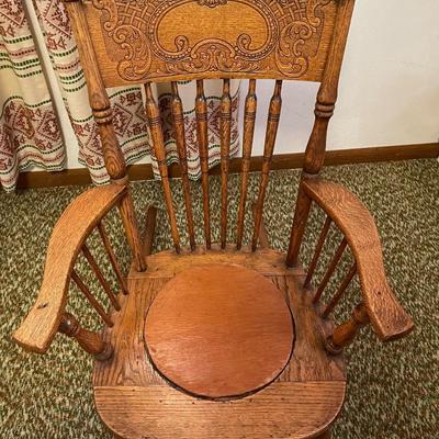Another fine chamber pot chair / Antique rocker