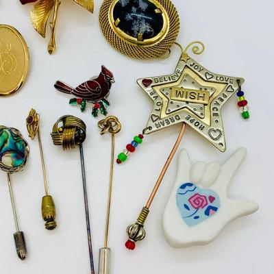 LOT 19R: Brooches & Vintage Stick Pins