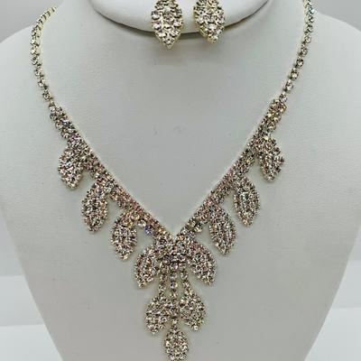 LOT 43R: Rhinestone & Earring Necklace Set
