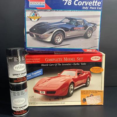 LOT 63R: Monogram & Testors Corvette Models