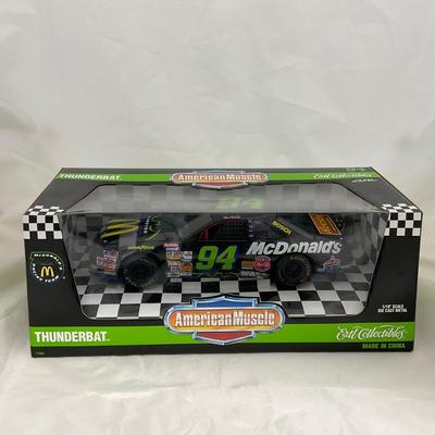 -68- NASCAR | 1:18 Scale Die Cast | McDonaldâ€™s Racing Team Thunderbat