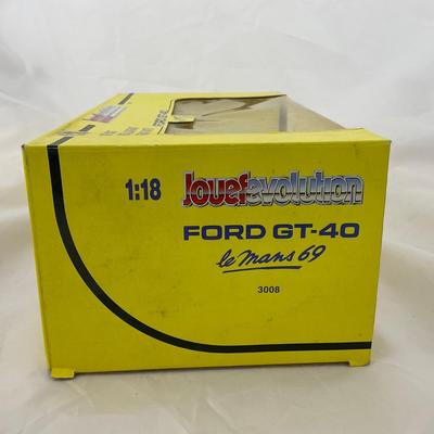 -120- MODEL CAR | 1:18 Scale Die Cast | Ford GT - 40