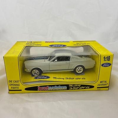 -121- MODEL CAR | 1:18 Scale Die Cast | Mustang 350 GT 65