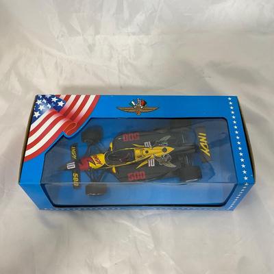 -137- MINICHAMPS | 1:18 Scale Die Cast | Indianapolis Motor Speedway 500 Indy Car