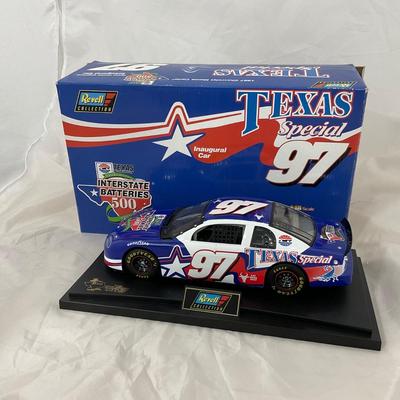 -153- NASCAR | 1:18 Scale Die Cast | 1997 Texas Special Chevrolet Monte Carlo
