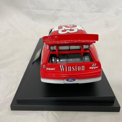 -158- NASCAR | 1:18 Scale Die Cast | 1998 Winston No Bull Ford Taurus | Jimmy Spencer