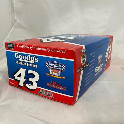 -162- NASCAR | 1:18 Scale Die Cast | 1997 Commemorative 20th Anniversary | Grand Prix