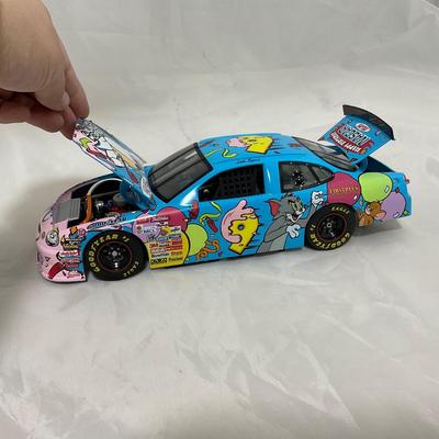 -166- NASCAR | 1:18 Scale Die Cast | 1998 Cartoon Network Ford Taurus | Lake Speed