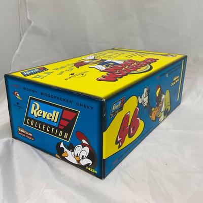 -168- NASCAR | 1:18 Scale Die Cast | 1997 Woody Woodpecker Chevy