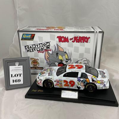 -169- NASCAR | 1:18 Scale Die Cast | 1997 Cartoon Network Tom & Jerry Chevrolet | Jeff Green