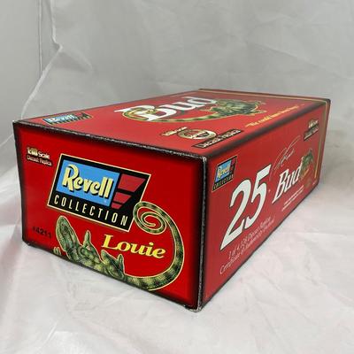 -172- NASCAR | 1:18 Scale Die Cast | 1997 Budweiser Lizard Chevrolet