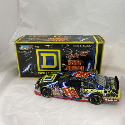-175- NASCAR | 1:18 Scale Die Cast | 1998 Square D Lightning Ford Taurus | Kenny Wallace