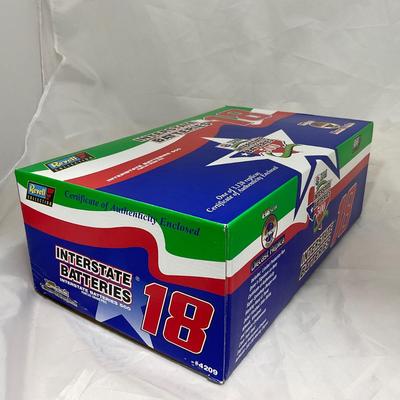 -179- NASCAR | 1:18 Scale Die Cast | 1997 Interstate Batteries Pontiac Grand Prix