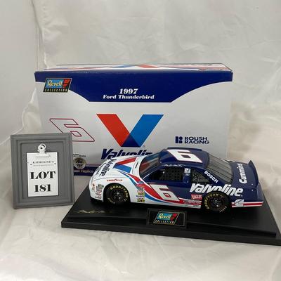 -181- NASCAR | 1:18 Scale Die Cast | 1997 Valvoline Ford Thunderbird