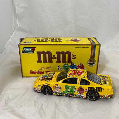-183- NASCAR | 1:18 Scale Die Cast | 1998 M&Mâ€™s Pontiac Grand Prix | Ernie Irvan