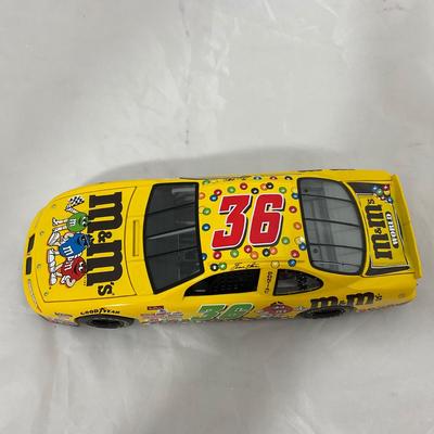 -183- NASCAR | 1:18 Scale Die Cast | 1998 M&Mâ€™s Pontiac Grand Prix | Ernie Irvan