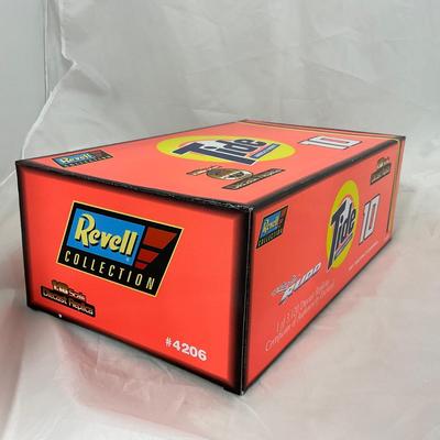 -185- NASCAR | 1:18 Scale Die Cast | 1997 Tide Ford Thunderbird | Ricky Rudd