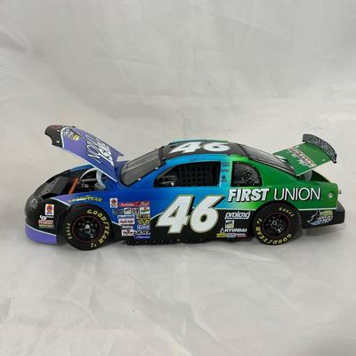 -187- NASCAR | 1:18 Scale Die Cast | 1998 First Union Devil Rays Chevrolet