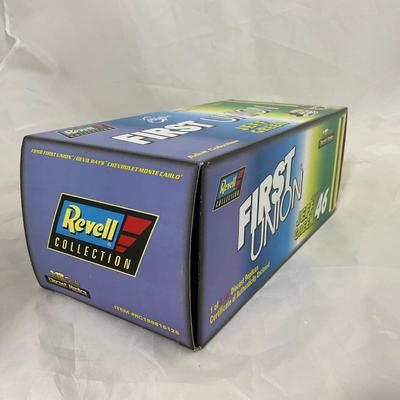 -187- NASCAR | 1:18 Scale Die Cast | 1998 First Union Devil Rays Chevrolet