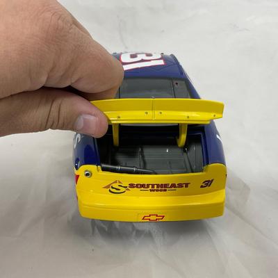 -188- NASCAR | 1:18 Scale Die Cast | 1998 Lowes Home Improvement Warehouse Chevrolet
