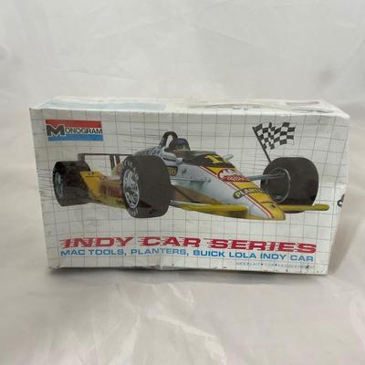 -194- MODEL KIT | 1:24 Scale Mac Tools, Planters, Buick Lola Indy Car Sealed