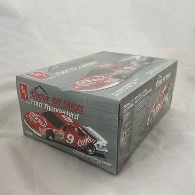 -197- MODEL KIT | 1:25 Scale | Coors Bill Elliott Ford Thunderbird Sealed