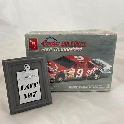 -197- MODEL KIT | 1:25 Scale | Coors Bill Elliott Ford Thunderbird Sealed