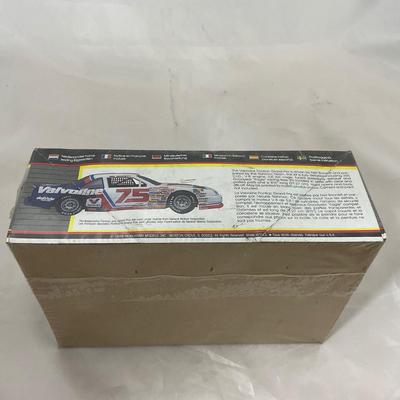 -202- MODEL KIT | 1:24 Scale | Valvoline Pontiac Stock Car Sealed | Neil Bonnetts