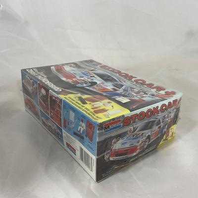 -205- MODEL KIT | 1:24 Scale | Zerex Thunderbird + Alan Kulwickis