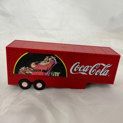 -216- MODEL | 1998 Holiday Caravan Truck Coca-Cola