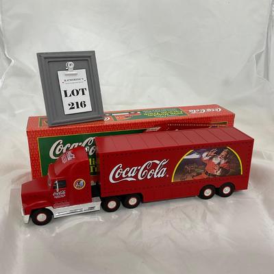 -216- MODEL | 1998 Holiday Caravan Truck Coca-Cola