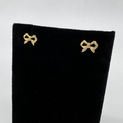 14K YG ~ Bow Post Stud Earrings