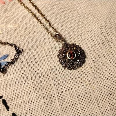 Vintage Garnets In Stunning 925 Pendant 24" 925 Necklace
