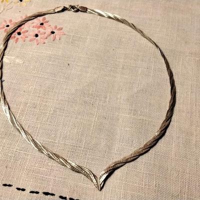 Vintage Italian 16" 925 Braided Herringbone V Necklace