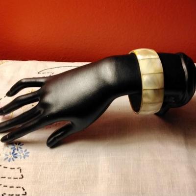 Vintage Mother Of Pearl Bangle Bracelet