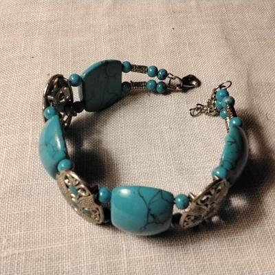 Turquoise Bead Bracelet