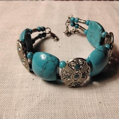 Turquoise Bead Bracelet